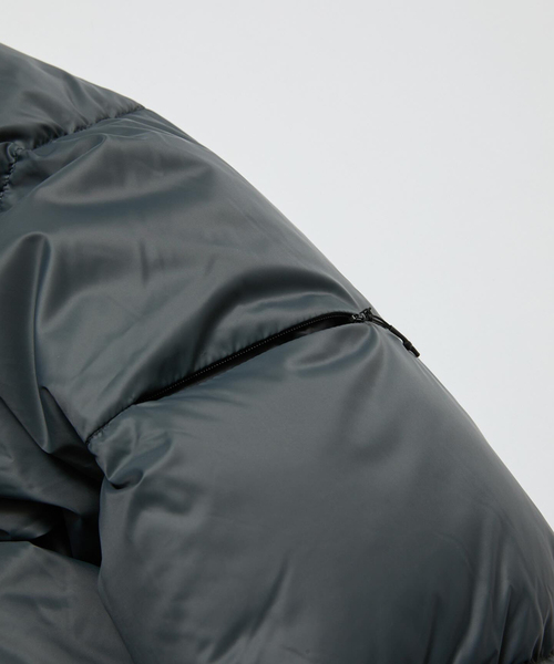 BAL（バル）の「BAL × TAION DOWN PARKA（ダウンジャケット/コート・メンズ・チャコールグレー/ブラック・3/2）」の10枚目の写真