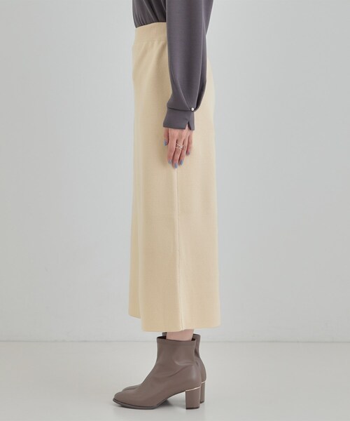 SHOO・LA・RUE(シューラルー)の「【洗濯機可/セットアップ可/毛玉になりにくい】心地よく穿ける ニットナロースカート(スカート・レディース・ブラック/ダークブラウン/ライトベージュ・01/02/03/04)」の11枚目の写真
