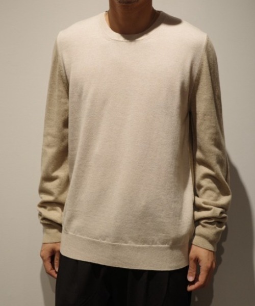 Maison Margiela(メゾンマルジェラ)の「Maison Margiela Crewneck(ニット/セーター・メンズ・ベージュ・MEDIUM)」の1枚目の写真