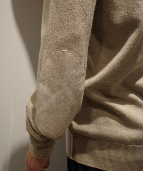 Maison Margiela(メゾンマルジェラ)の「Maison Margiela Crewneck(ニット/セーター・メンズ・ベージュ・MEDIUM)」の5枚目の写真