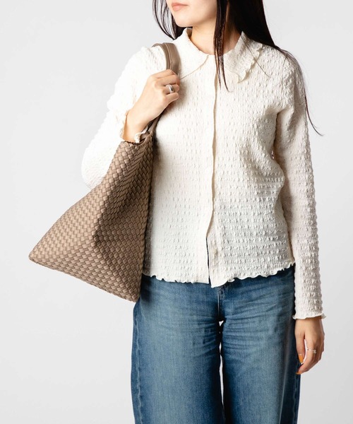 NAGHEDI（ナゲディ）の「NAGHEDI Jetsetter Large Tote ナケディ メッシュ ジェットセッター ラージ トートバッグ（トートバッグ・レディース・ブラック/クリーム・FREE）」の3枚目の写真