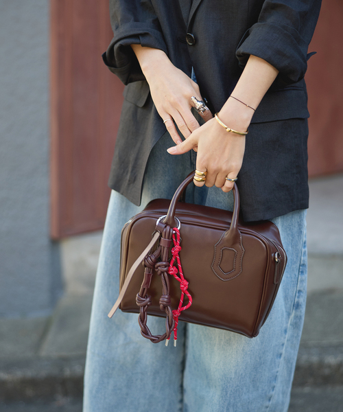 JOURNAL STANDARD(ジャーナルスタンダード)の「《追加》別注【VARNY】 PICADILLY MEDIUM (チャーム付)(ボストンバッグ・レディース・ブラック/ブラウン・FREE)」の1枚目の写真