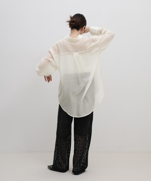 select MOCA(セレクトモカ)の「オーバーサイズワッシャーシアーシャツ(シャツ/ブラウス・レディース・カーキブラウン/ブラック/アイボリー・FREE)」の11枚目の写真