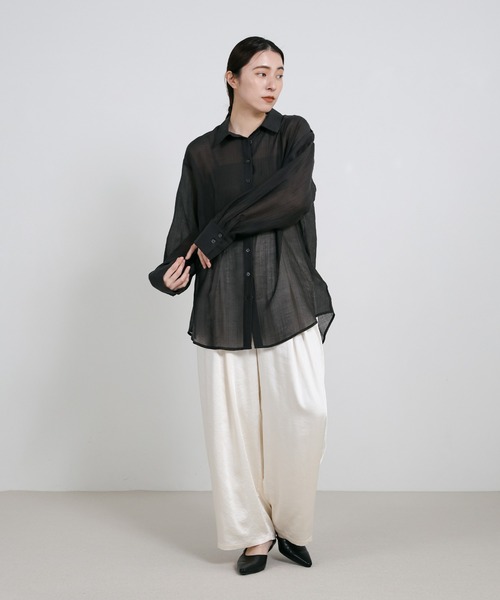 select MOCA(セレクトモカ)の「オーバーサイズワッシャーシアーシャツ(シャツ/ブラウス・レディース・カーキブラウン/ブラック/アイボリー・FREE)」の4枚目の写真
