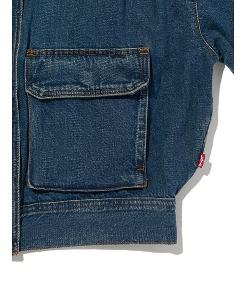 Levi's（リーバイス）の「Levi's/リーバイス ブルゾントラッカージャケット（デニムジャケット・レディース・ダークインディゴブルー・XS/S/M）」の6枚目の写真