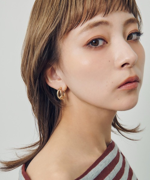 GOLDY(ゴールディ)の「ノット フープ イヤリング(イヤリング・レディース・シルバー/ゴールド系その他/シルバー系その他/ゴールド・FREE)」の10枚目の写真