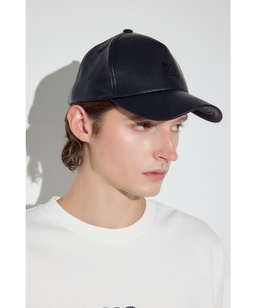 AZUL by moussy(アズールバイマウジー)の「合皮ロゴキャップ(キャップ・メンズ・ブラック・FREE)」の2枚目の写真