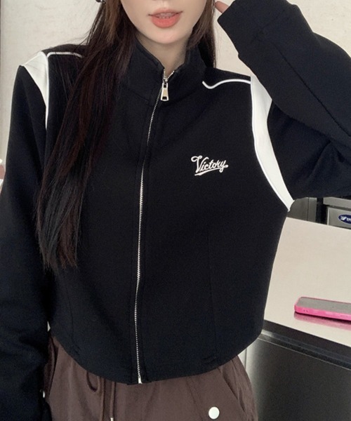 Flugge（フラッジー）の「スポーティージャージトップス（ジャージ・レディース・レッド/ブラック・LARGE/MEDIUM）」の4枚目の写真