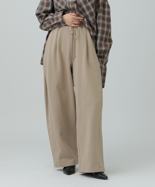 LEPSIM（レプシィム）の「サイドタックスウェットパンツ　634625（スウェットパンツ・レディース・ブラック/グレー系その他/グレイッシュベージュ・FREE）」の10枚目の写真