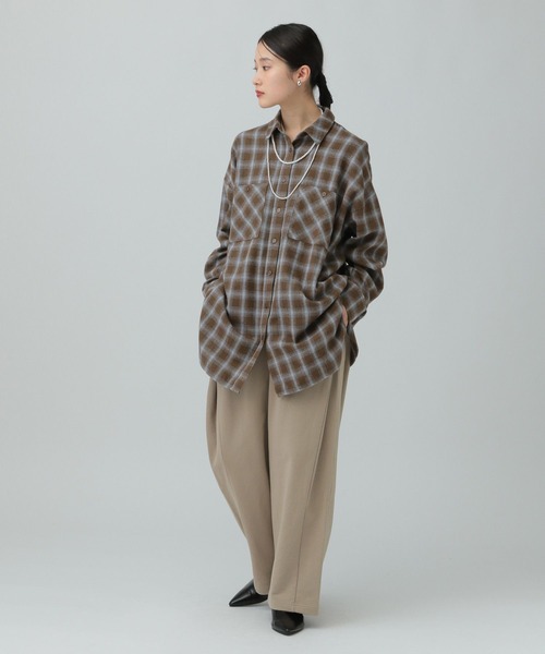 LEPSIM（レプシィム）の「サイドタックスウェットパンツ　634625（スウェットパンツ・レディース・ブラック/グレー系その他/グレイッシュベージュ・FREE）」の14枚目の写真