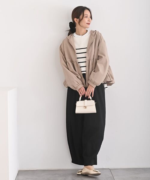 rps（アールピーエス）の「ナイロンワッシャーペプラムバルーンジャケット（ナイロンジャケット・レディース・アイボリー/ベージュ/ブラック・フリー）」の11枚目の写真