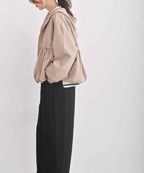 rps（アールピーエス）の「ナイロンワッシャーペプラムバルーンジャケット（ナイロンジャケット・レディース・アイボリー/ベージュ/ブラック・フリー）」の12枚目の写真