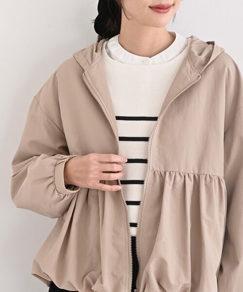 rps（アールピーエス）の「ナイロンワッシャーペプラムバルーンジャケット（ナイロンジャケット・レディース・アイボリー/ベージュ/ブラック・フリー）」の14枚目の写真