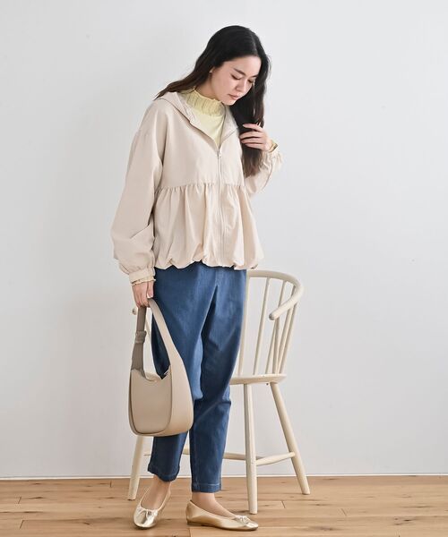 rps（アールピーエス）の「ナイロンワッシャーペプラムバルーンジャケット（ナイロンジャケット・レディース・アイボリー/ベージュ/ブラック・フリー）」の17枚目の写真