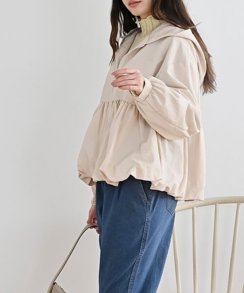 rps（アールピーエス）の「ナイロンワッシャーペプラムバルーンジャケット（ナイロンジャケット・レディース・アイボリー/ベージュ/ブラック・フリー）」の18枚目の写真