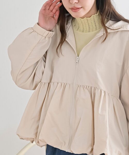 rps（アールピーエス）の「ナイロンワッシャーペプラムバルーンジャケット（ナイロンジャケット・レディース・アイボリー/ベージュ/ブラック・フリー）」の21枚目の写真