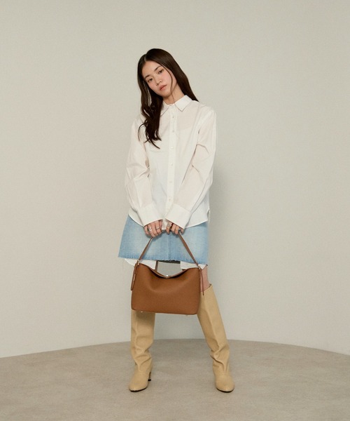 GUSCIO(グッシオ)の「【グッシオベーシック】ターンロック フラップショルダーバッグ(ショルダーバッグ・レディース・ブラウン/ブラック/アイボリー・FREE)」の15枚目の写真