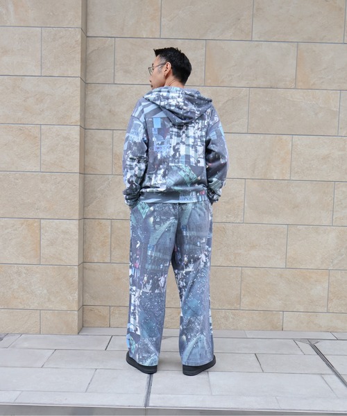 many men many mind(メニーメンメニーマインド)の「MANYMENMANYMINDS / グラフィックZIPパーカー(パーカー・メンズ・ベージュ/グリーン/ブラウン・LARGE/X-LARGE/MEDIUM)」の15枚目の写真