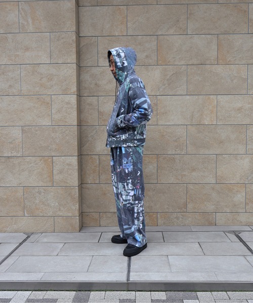 many men many mind(メニーメンメニーマインド)の「MANYMENMANYMINDS / グラフィックZIPパーカー(パーカー・メンズ・ベージュ/グリーン/ブラウン・LARGE/X-LARGE/MEDIUM)」の18枚目の写真