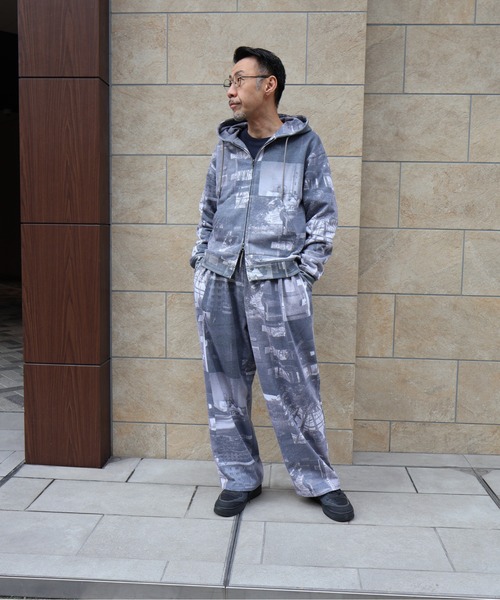 many men many mind(メニーメンメニーマインド)の「MANYMENMANYMINDS / グラフィックZIPパーカー(パーカー・メンズ・ベージュ/グリーン/ブラウン・LARGE/X-LARGE/MEDIUM)」の7枚目の写真