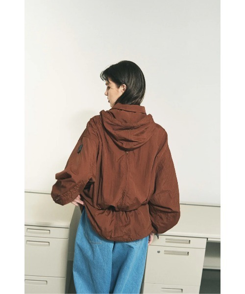 PHINGERIN（フィンガリン）の「CRUSHED NYLON FULL PACK JACKET（その他アウター・メンズ・ブラウン/ピンク/ブラック/オリーブ/グレー・L）」の13枚目の写真