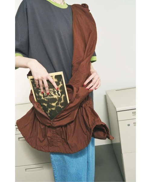 PHINGERIN（フィンガリン）の「CRUSHED NYLON FULL PACK JACKET（その他アウター・メンズ・ブラウン/ピンク/ブラック/オリーブ/グレー・L）」の14枚目の写真