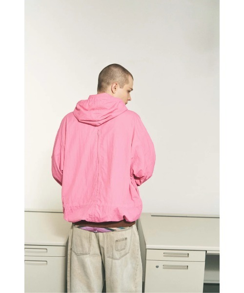 PHINGERIN（フィンガリン）の「CRUSHED NYLON FULL PACK JACKET（その他アウター・メンズ・ブラウン/ピンク/ブラック/オリーブ/グレー・L）」の8枚目の写真