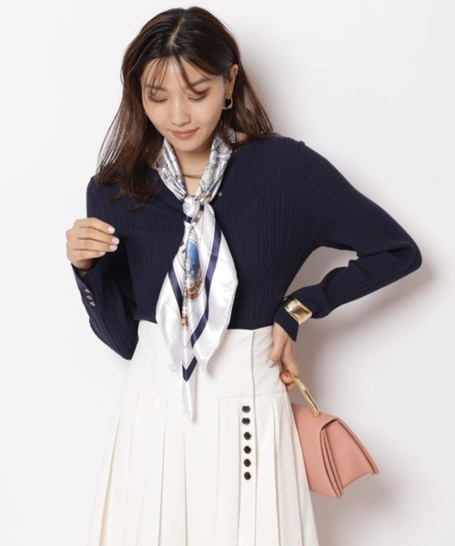 JUSGLITTY（ジャスグリッティー）の「スカーフ付スキッパーニット（ニット/セーター・レディース・ネイビー/サックスブルー/ホワイト/レッド・2）」の2枚目の写真