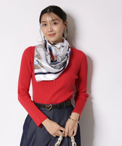 JUSGLITTY（ジャスグリッティー）の「スカーフ付スキッパーニット（ニット/セーター・レディース・ネイビー/サックスブルー/ホワイト/レッド・2）」の4枚目の写真