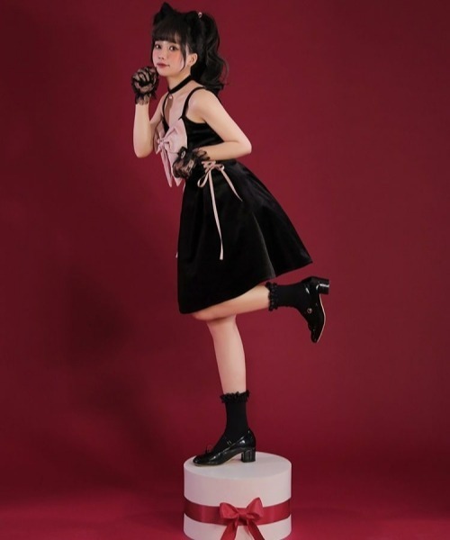 gossip!ロサンゼルス(ゴシップロサンゼルス)の「【Y2Kガーリー】バイカラー ビッグリボン ベロア キャミワンピース(ワンピース・レディース・ピンク/ブラック・M)」の5枚目の写真