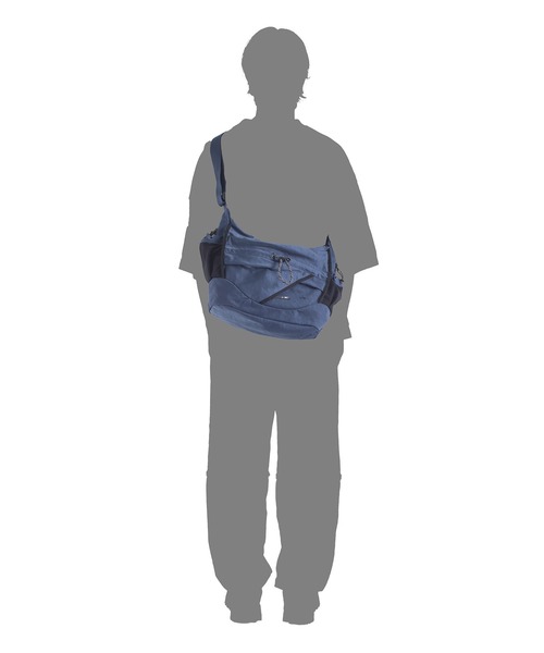 F/CE. (エフシーイー)の「F/CE. TEXTURED TWILL 2 WAY SHOULDER TOTE / エフシーイー テクスチャードツイル 2ウェイ ショルダートート(ショルダーバッグ・メンズ・ブラック/ネイビー・FREE)」の19枚目の写真