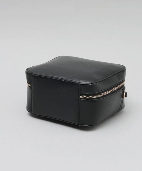 A part by(アパートバイ)の「2WAYバニティバッグ(ショルダーバッグ・レディース・ブラック/レッド・FREE)」の8枚目の写真