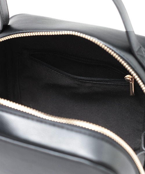 A part by(アパートバイ)の「2WAYバニティバッグ(ショルダーバッグ・レディース・ブラック/レッド・FREE)」の11枚目の写真