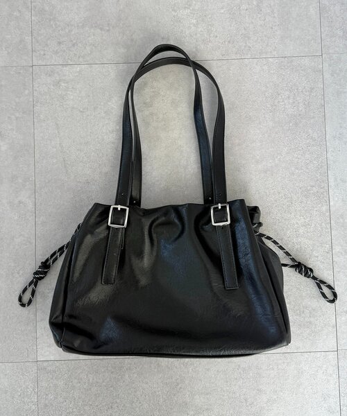 CPCM(シーピーシーエム)の「巾着レザーボストンバッグ(トートバッグ・レディース・ベージュ/ブラック/ブラウン・FREE)」の15枚目の写真