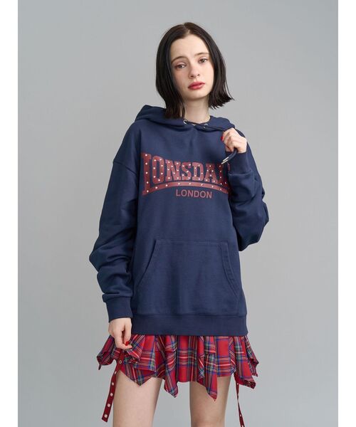 jouetie(ジュエティ)の「【LONSDALE×jouetie】スタッズBIGフーディー(パーカー・レディース・ブラック/オフホワイト/ネイビー・MEDIUM)」の5枚目の写真