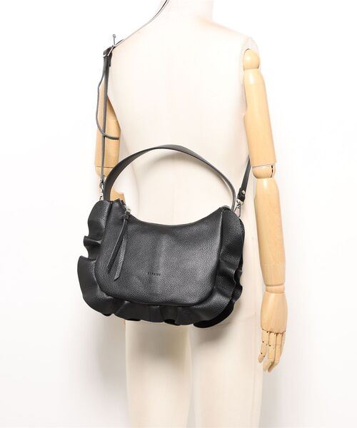 inter-chaussures（インターショシュール）の「【RIPANI】サイドフリルホーボーバッグミディ(Q66401)（ハンドバッグ・レディース・ライトグレー/ブラック・ALL）」の6枚目の写真