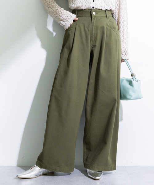 Green　Parks（グリーンパークス）の「チノタックワイドパンツ（チノパンツ・レディース・ベージュ/カーキ・M/L）」の2枚目の写真