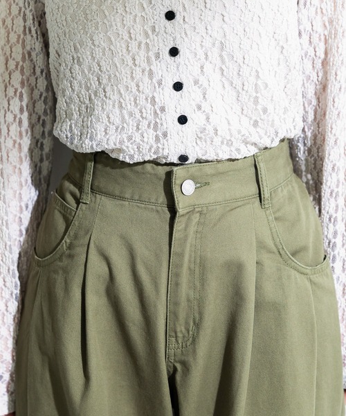 Green　Parks（グリーンパークス）の「チノタックワイドパンツ（チノパンツ・レディース・ベージュ/カーキ・M/L）」の6枚目の写真