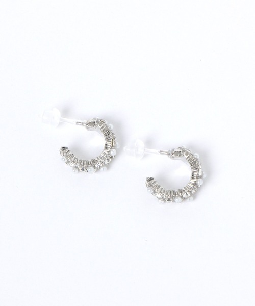 LAKOLE（ラコレ）の「プチビジューフープ樹脂ポストピアス / 644510（ピアス（両耳用）・レディース・その他1/その他2・FREE）」の2枚目の写真