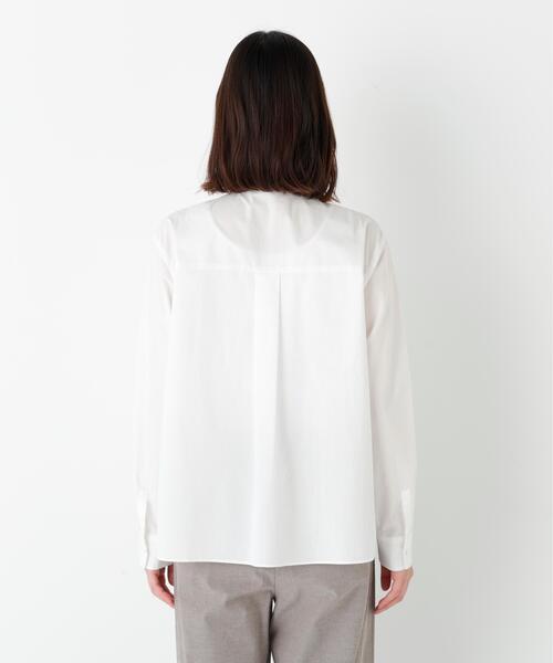 human woman(ヒューマンウーマン)の「◆【ウォッシャブル】レースドッキングバンドカラーブラウス(シャツ/ブラウス・レディース・ベージュ系その他2/ホワイト/ネイビー・MEDIUM)」の9枚目の写真