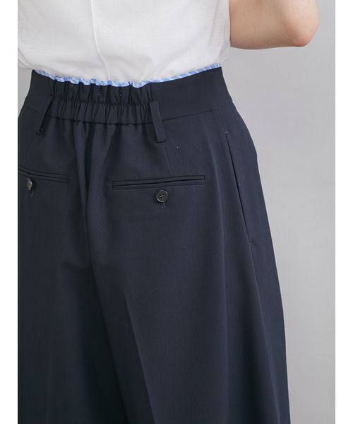 Mila Owen（ミラオーウェン）の「トリミングハーフキュロットパンツ（その他パンツ・レディース・ネイビー/グレー/ベージュ・1/0）」の17枚目の写真