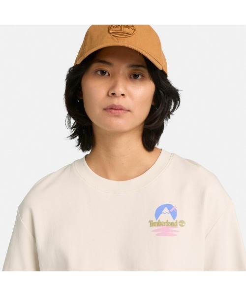 Timberland(ティンバーランド)の「ティンバーフレッシュ フロント バック グラフィック 半袖 Tシャツ レディース(Tシャツ/カットソー・レディース・ライトホワイト・LARGE/MEDIUM/SMALL/X-SMALL)」の3枚目の写真