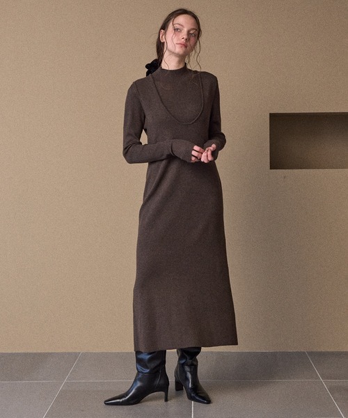 MIELI INVARIANT(ミエリインヴァリアント)の「2way Layered Knit OP(ワンピース・レディース・ダークブラウン/アッシュブラウン/ブラック・FREE)」の11枚目の写真
