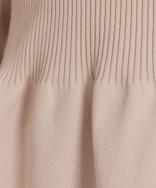 couture brooch（クチュールブローチ）の「【大人かわいい・洗える】ペプラムニットカーディガン（カーディガン/ボレロ・レディース・サックスブルー/ブラック/ピンク系/オフホワイト・42/38/36）」の10枚目の写真