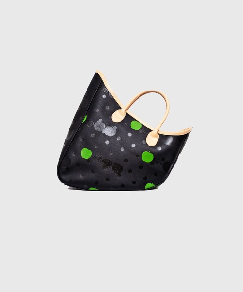 THE BEATLES COMME des GARCONS(ザ ビートルズ コムデギャルソン)の「THE BEATLES CdG BOAT BAG APPLE PRINTED / Natural collour handle BIG(トートバッグ・メンズ・ブラック・ONE SIZE)」の1枚目の写真