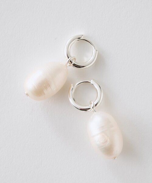 THE PAUSE（ザ ポーズ）の「【THE PAUSE】パールドロップピアス（ピアス（両耳用）・レディース・シルバー/ゴールド・FREE）」の4枚目の写真