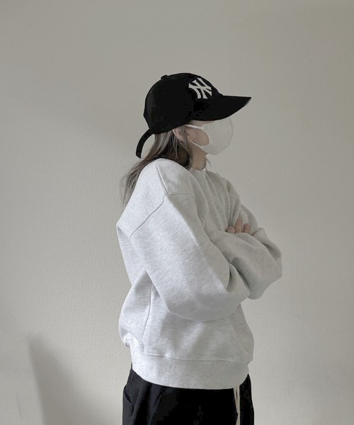 YACA(ヤーカ)の「Cropped Crew Neck Sweat/クロップドクルーネックスウェット【unisex item】(スウェット・レディース・グレー/ブラック/アッシュグレー・FREE)」の8枚目の写真