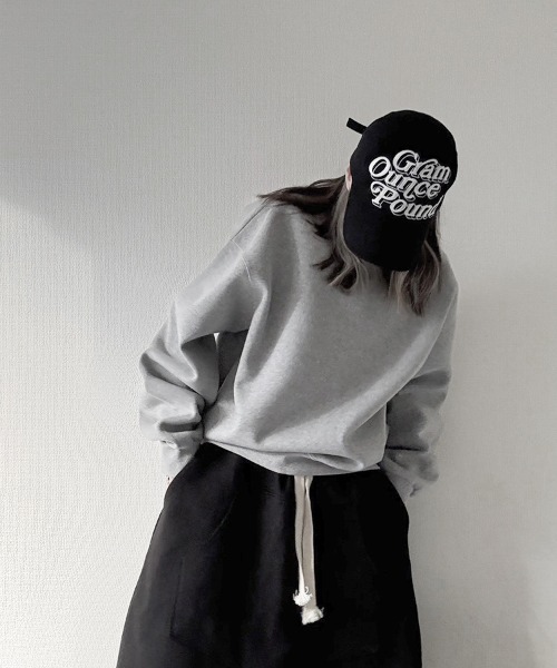 YACA(ヤーカ)の「Cropped Crew Neck Sweat/クロップドクルーネックスウェット【unisex item】(スウェット・レディース・グレー/ブラック/アッシュグレー・FREE)」の14枚目の写真