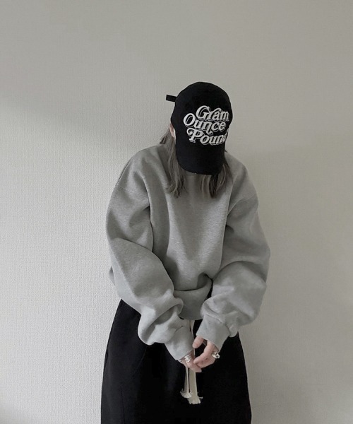 YACA(ヤーカ)の「Cropped Crew Neck Sweat/クロップドクルーネックスウェット【unisex item】(スウェット・レディース・グレー/ブラック/アッシュグレー・FREE)」の19枚目の写真
