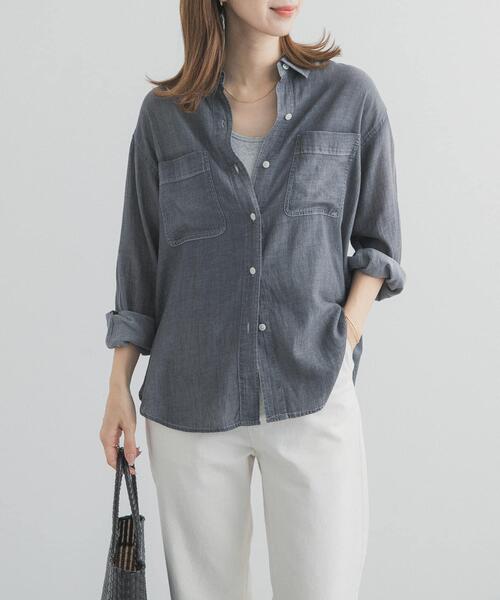 URBAN RESEARCH DOORS（アーバンリサーチドアーズ）の「シアーデニムシャツ｜春服/羽織り/日除け/カジュアル/通勤（シャツ/ブラウス・レディース・ブラック/インディゴブルー・FREE）」の2枚目の写真